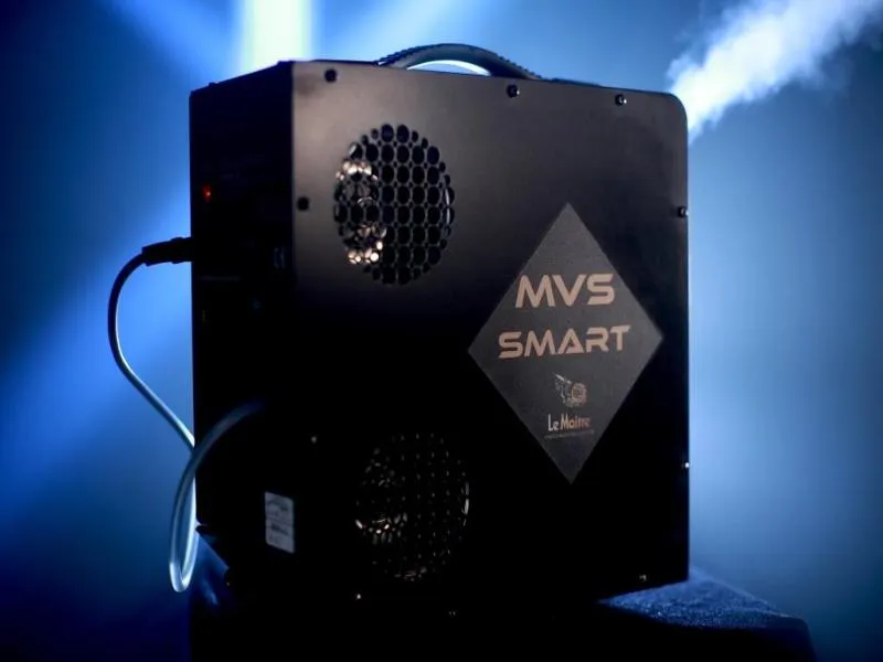 Картинка Генератор сценического тумана Le Maitre MVS SMART HAZER - лучшая цена, доставка по России. Фото N2