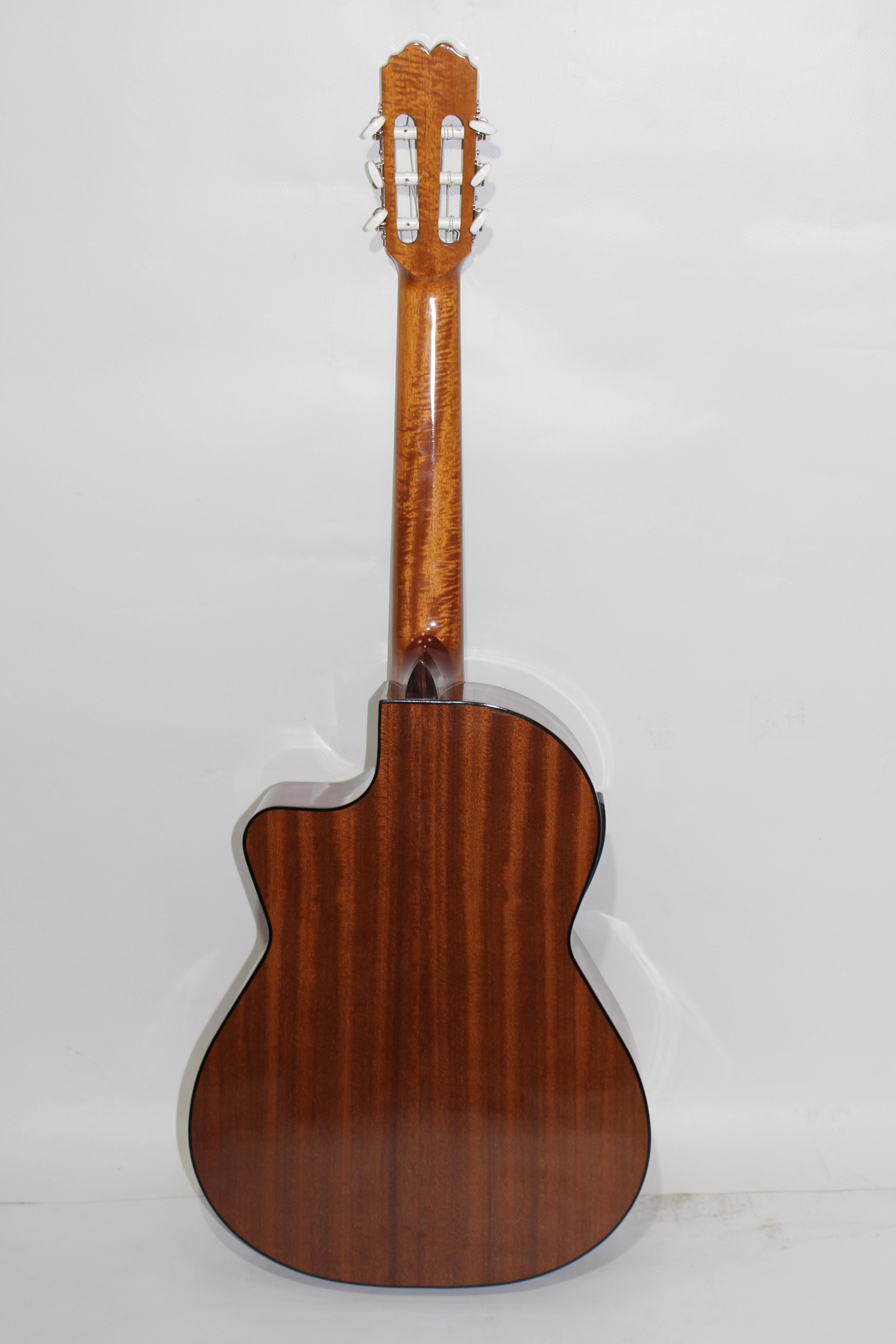 Картинка Электроакустическая классическая гитара Admira - Juanita-EC - лучшая цена, доставка по России. Фото N2