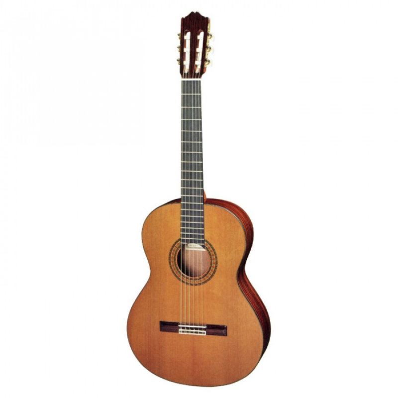 Картинка Гитара классическая Cuenca  мод. 10 SENORITA размер 7/8 - лучшая цена, доставка по России