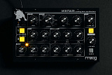 Картинка Басовый аналоговый синтезатор Moog Minitaur - лучшая цена, доставка по России